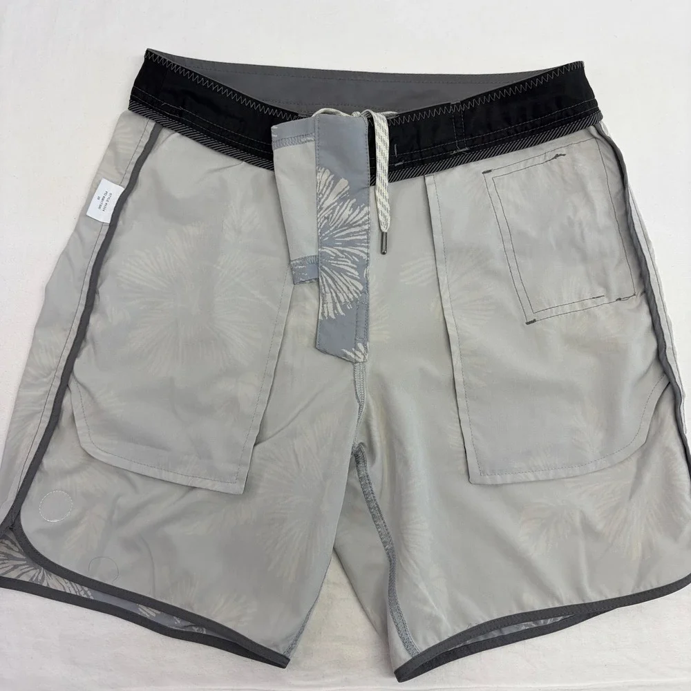 Vuori Cruise Board Shorts Mens 28 Grey Floral Performance Surf Beachwear